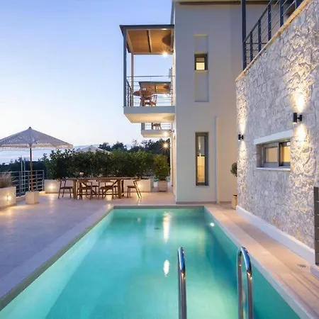 Hyades B A Premier Luxury Getaway Near Δρυμώνας