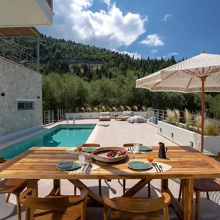 Hyades B A Premier Luxury Getaway Near Δρυμώνας