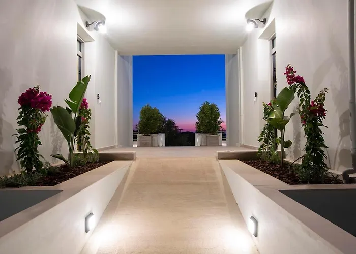 Hyades B A Premier Luxury Getaway Near Vila