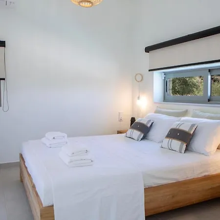 Вилла Hyades B A Premier Luxury Getaway Near *