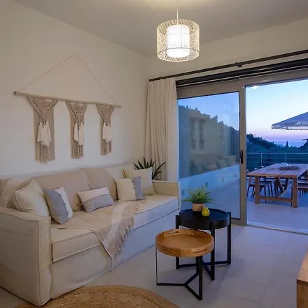 Hyades B A Premier Luxury Getaway Near Vila Drymon