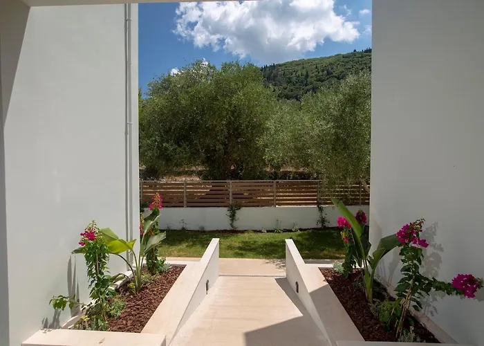 Hyades B A Premier Luxury Getaway Near Вилла