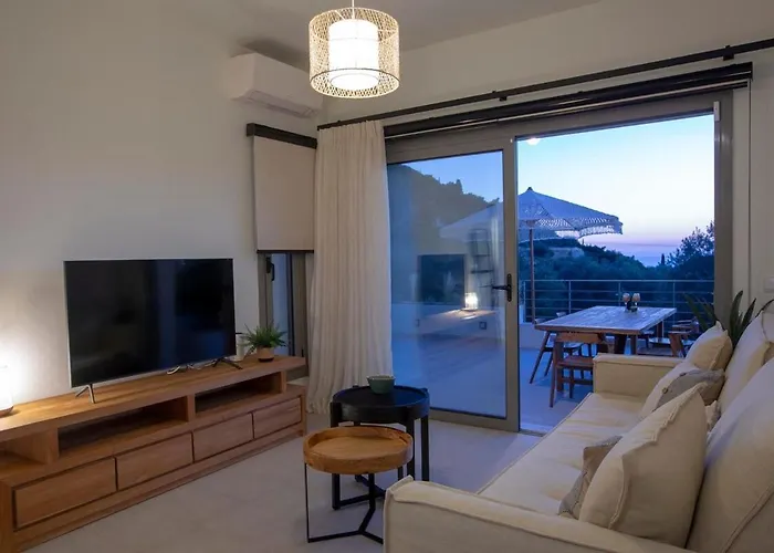 Hyades B A Premier Luxury Getaway Near Вилла Drymon