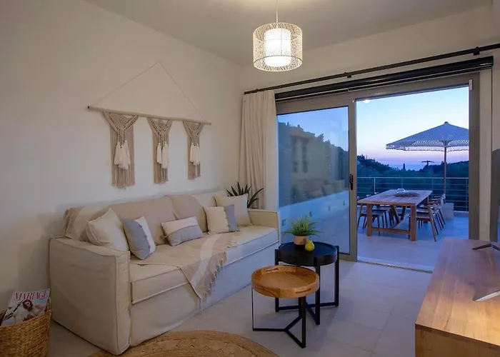 Hyades B A Premier Luxury Getaway Near Вилла Drymon