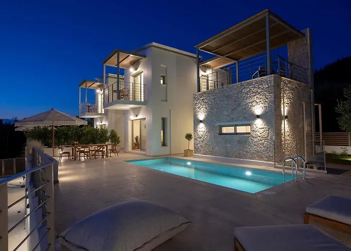 Вилла Hyades B A Premier Luxury Getaway Near