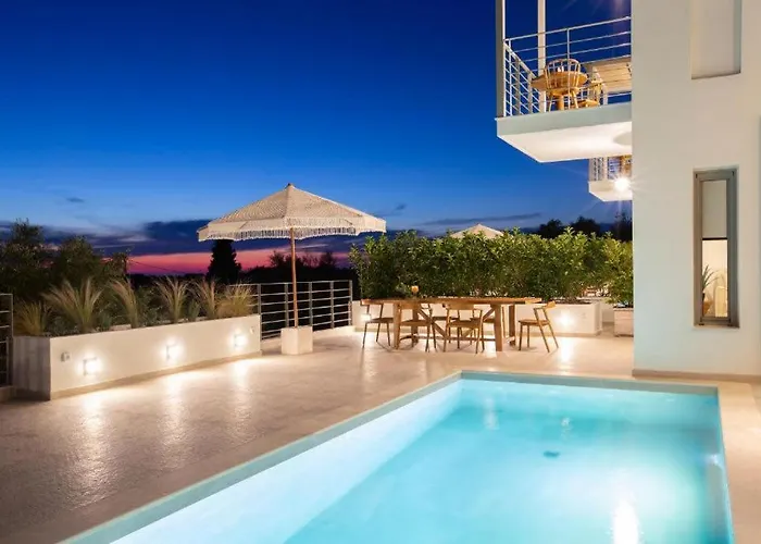 Вилла Hyades B A Premier Luxury Getaway Near *